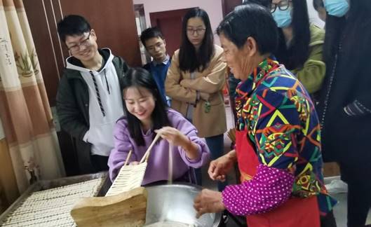 aab8c1f6f9186a553128760ce0a9ee3